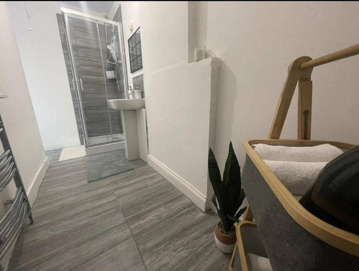 Charming 2 Bed Flat On Tower Bridge Londres Exterior foto