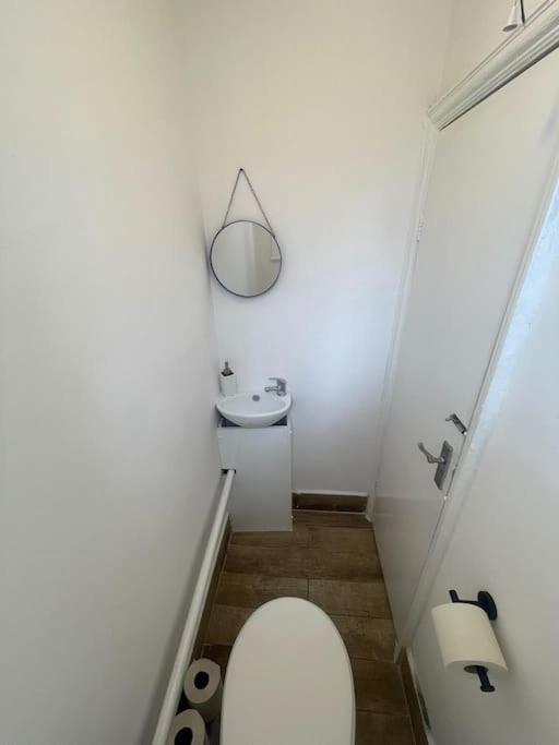 Charming 2 Bed Flat On Tower Bridge Londres Exterior foto