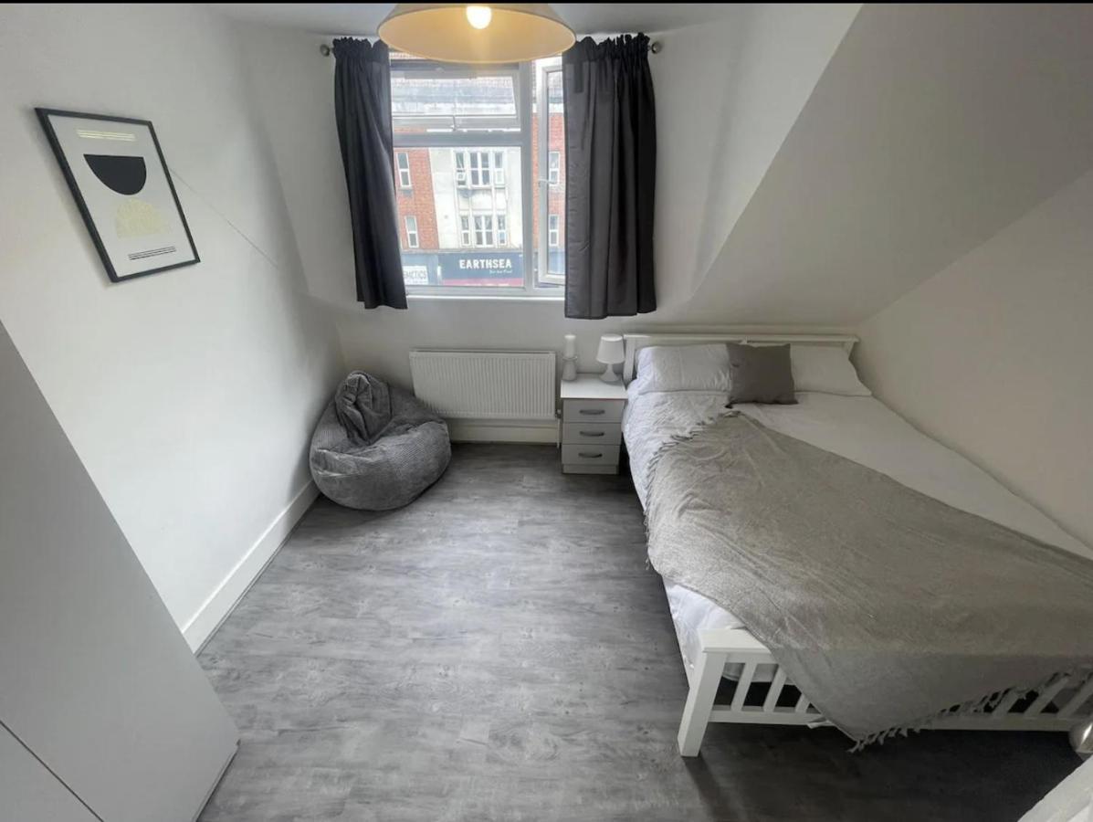 Charming 2 Bed Flat On Tower Bridge Londres Exterior foto