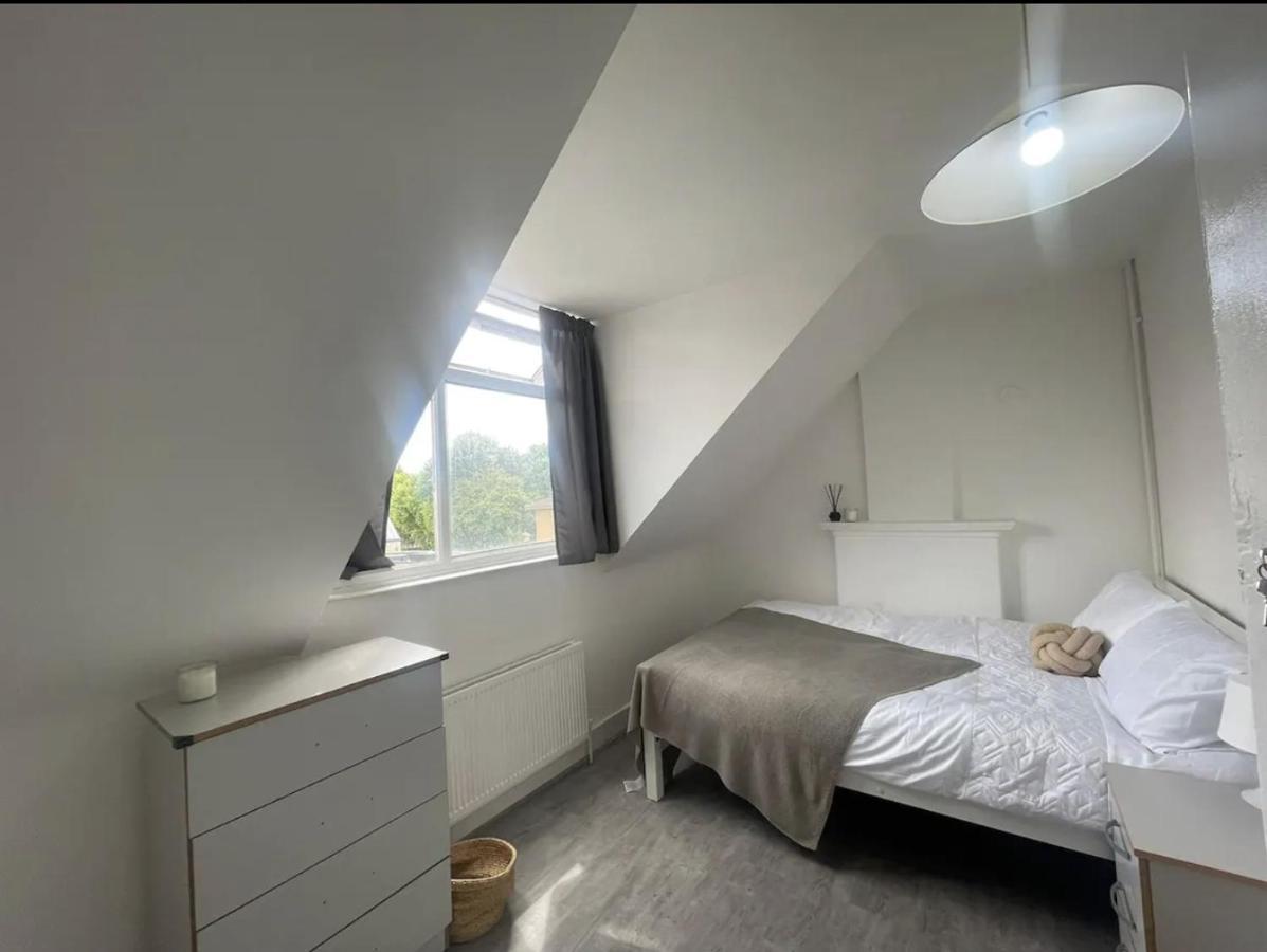 Charming 2 Bed Flat On Tower Bridge Londres Exterior foto