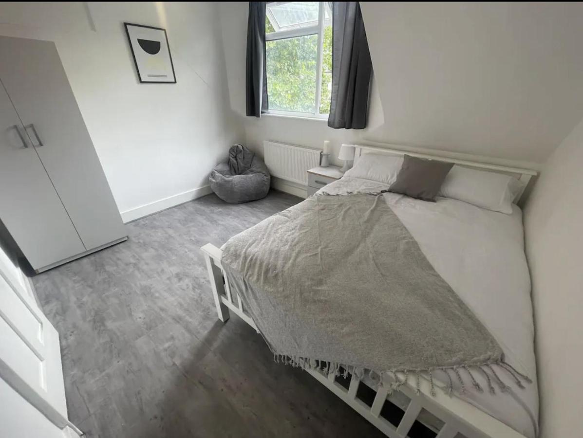 Charming 2 Bed Flat On Tower Bridge Londres Exterior foto